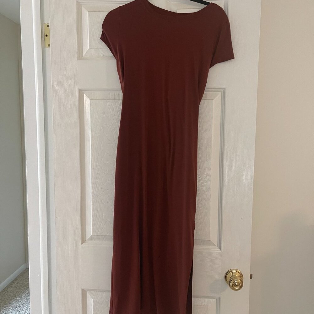 Athleta Mid Length Maroon Dress with Tie and elastic back detail Size XS